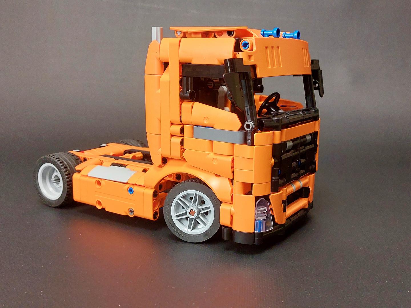 42204 Alternate model Volvo truck alternate build