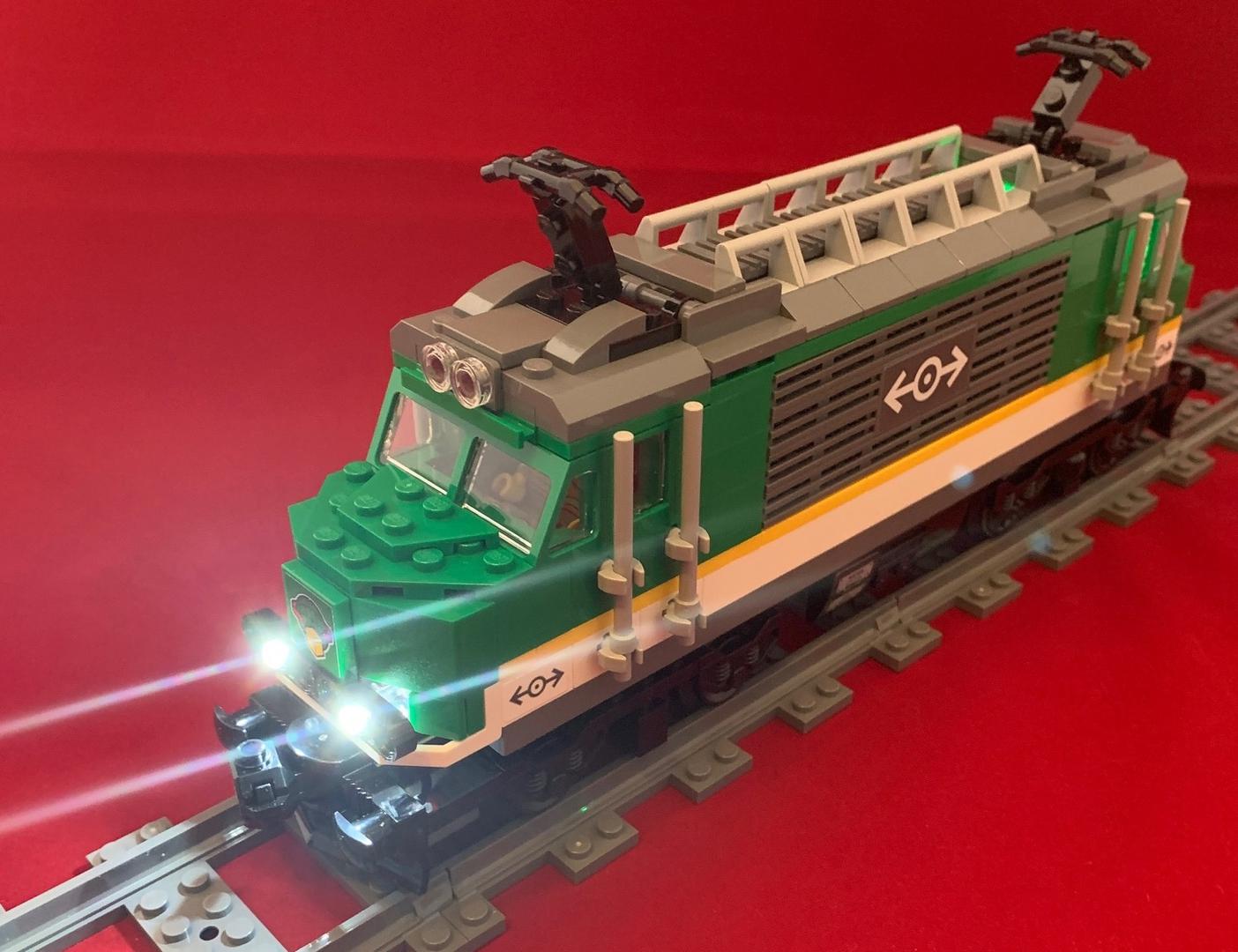Lighting upgrade for Lego Cargo Train (60198)