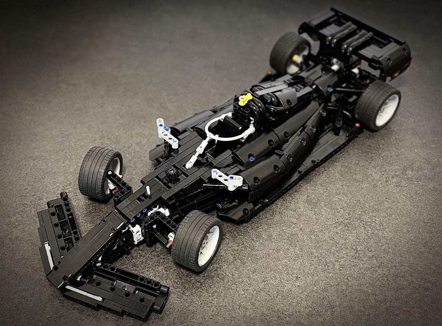 Formula 1 Car - 42111