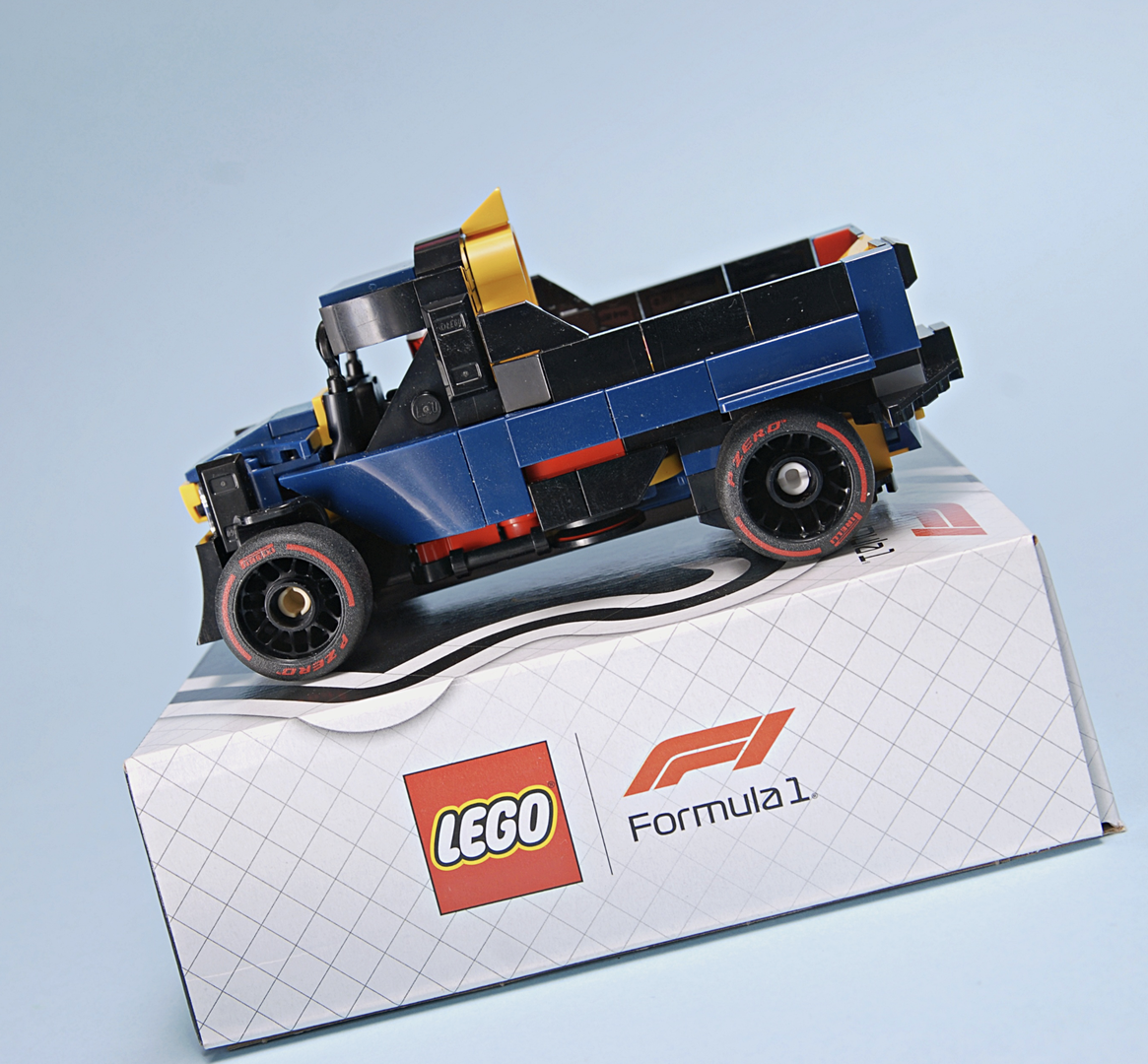 77243 Cargo Car alternate build