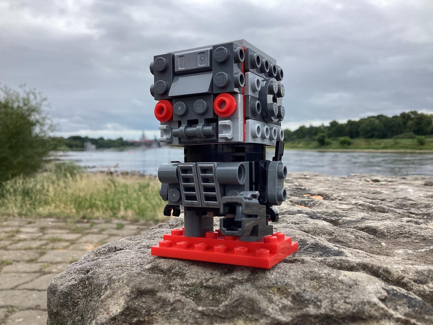 Brickheadz T-800 alternate build