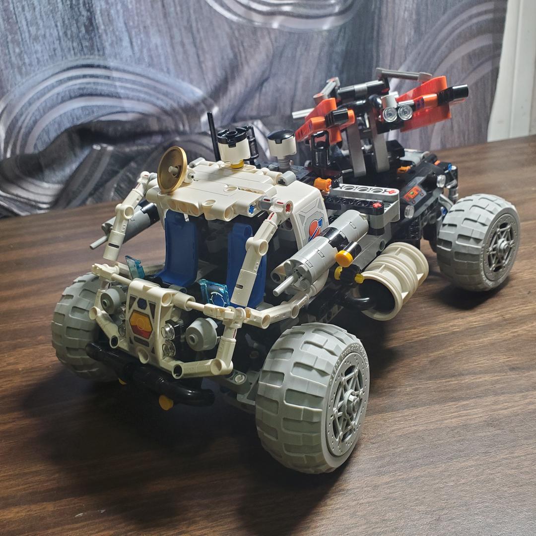 42180 Space themed war machine alternate build