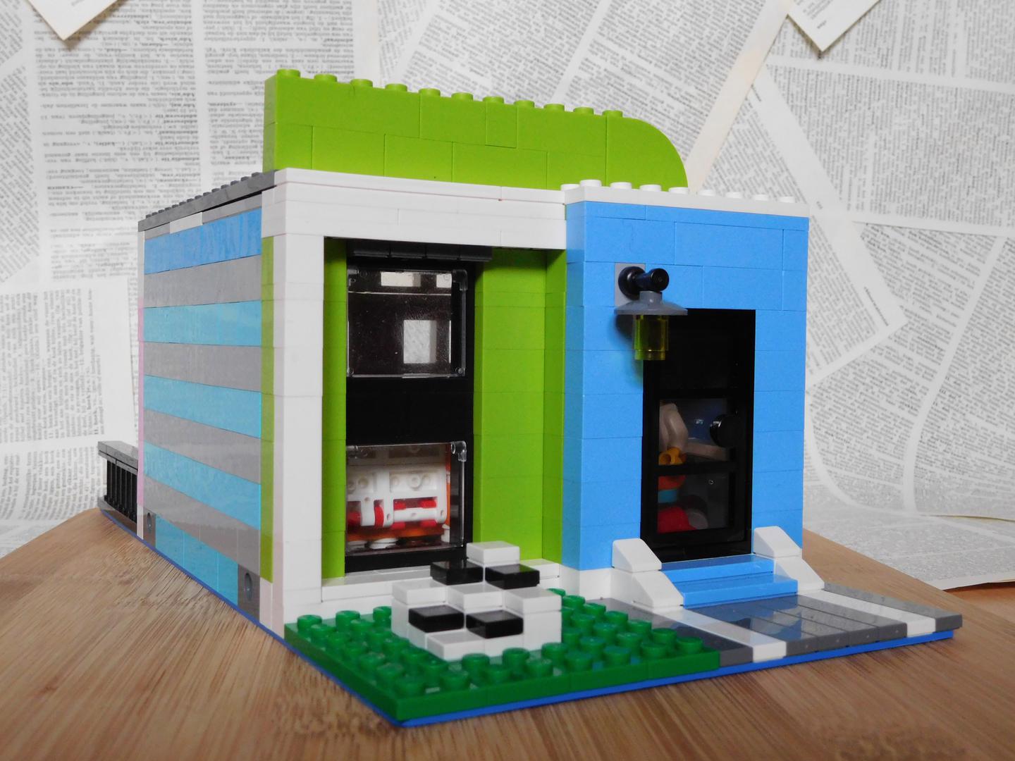 Lakeside Modern House