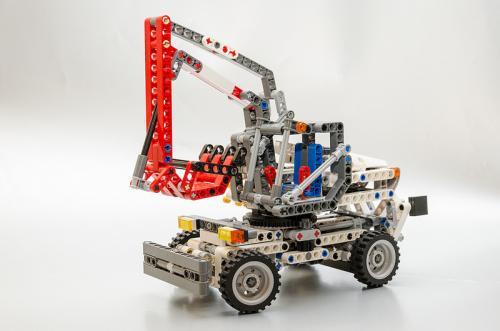 Wheeled excavator [TC5]