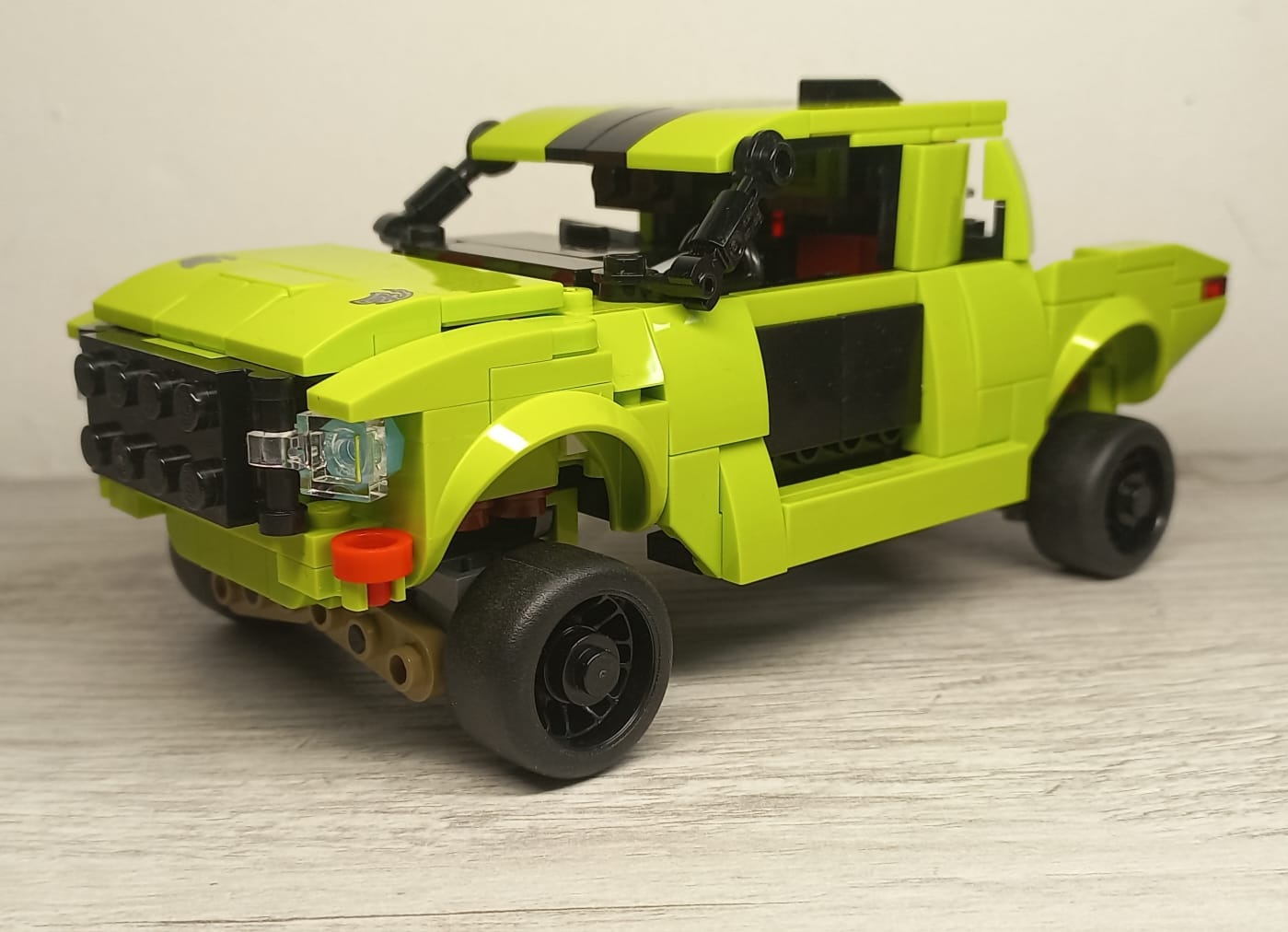 77237 Dakar Rally inspired pickup truck (Outdated Version)