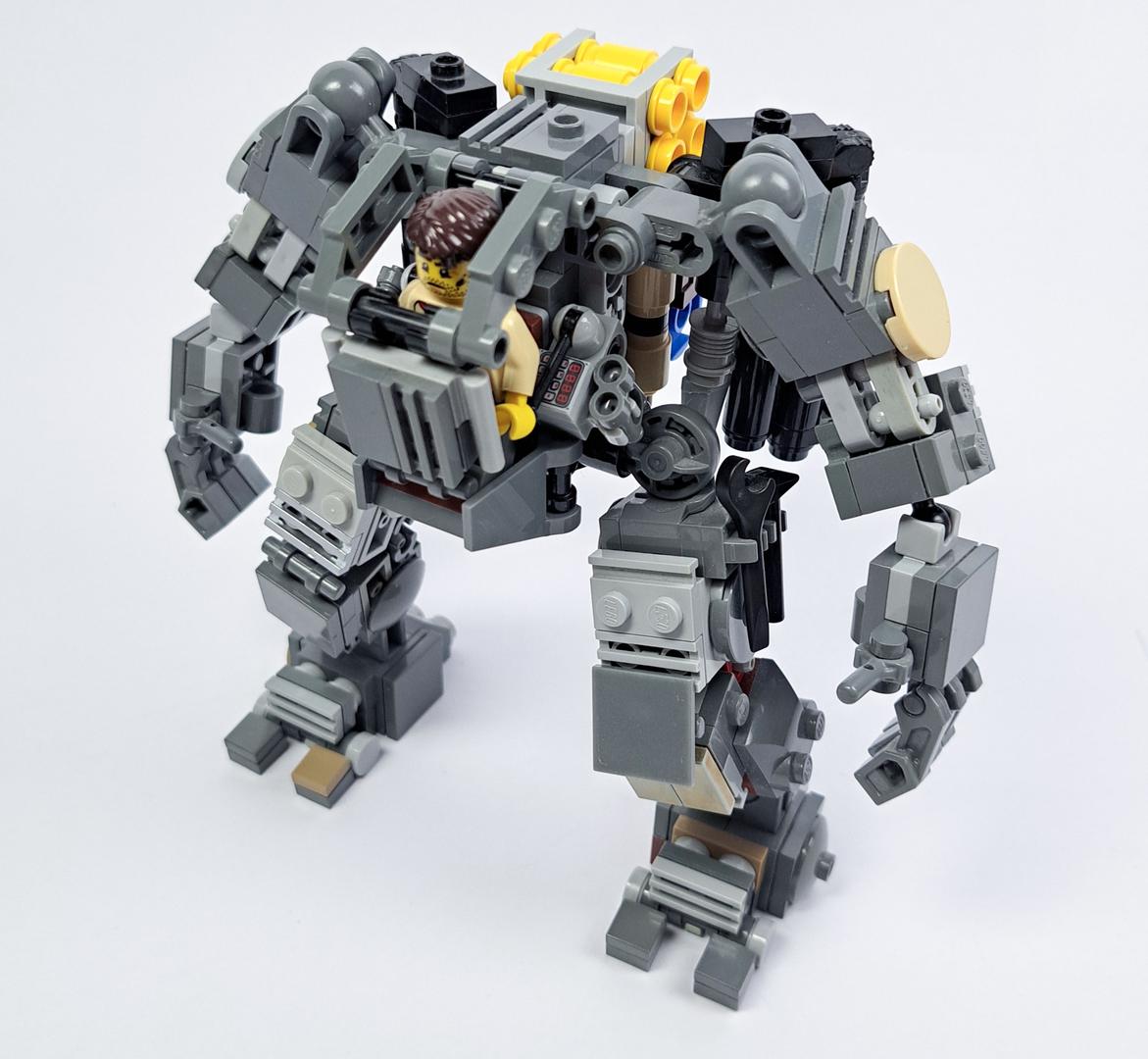Post-apocalypse survivor mech