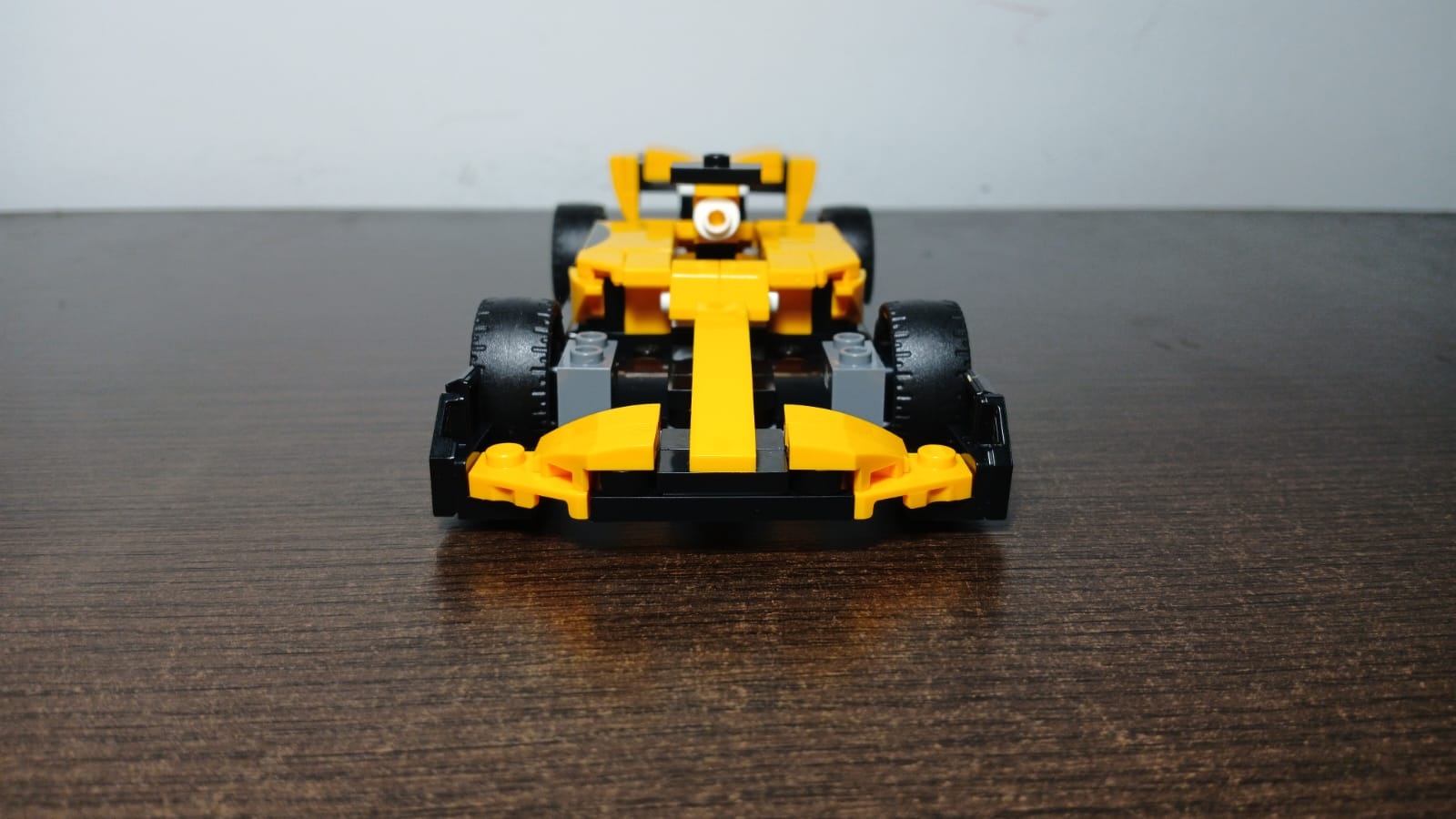 77239 Formula 1