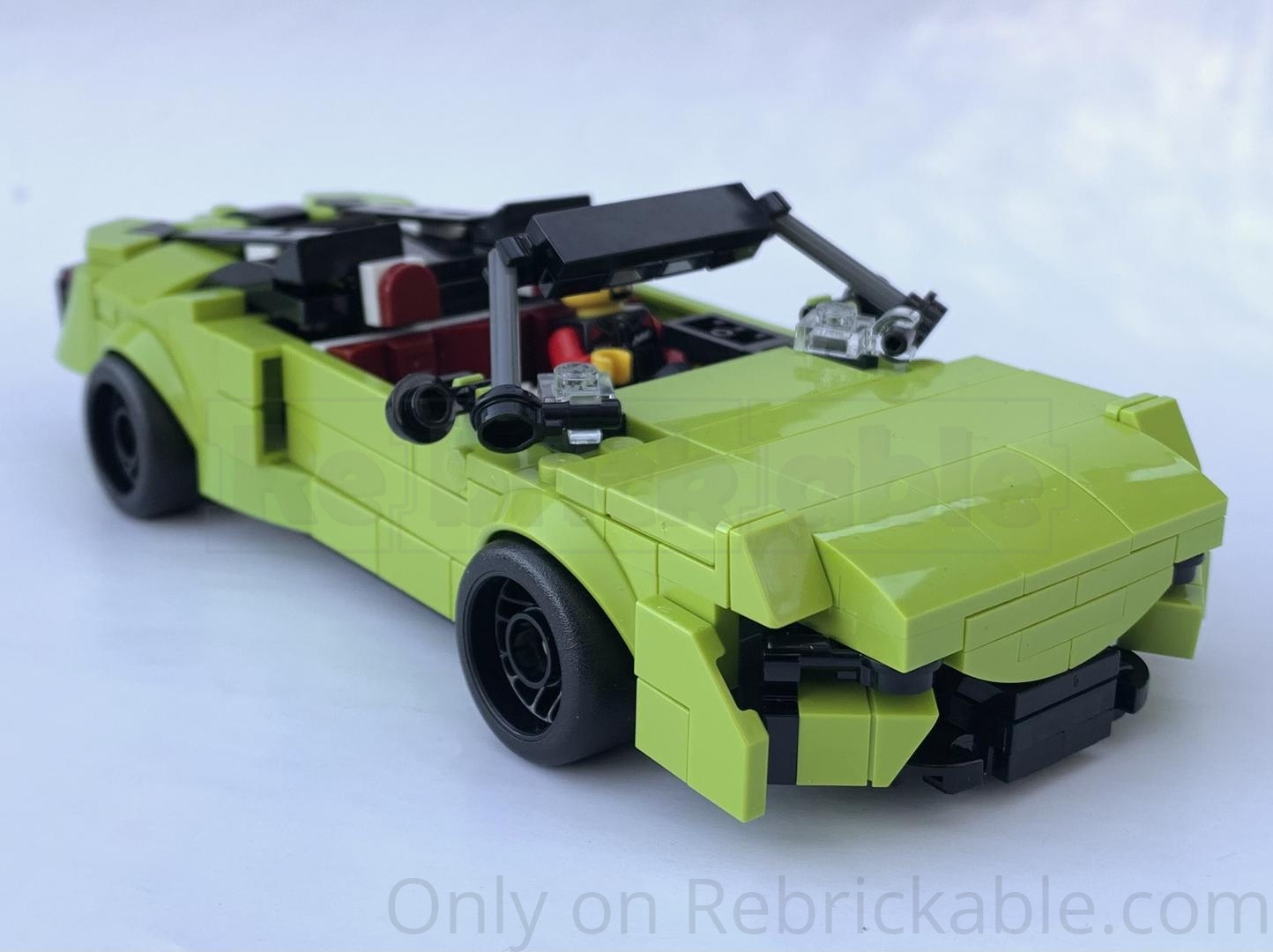 77237 McLaren Artura Spider