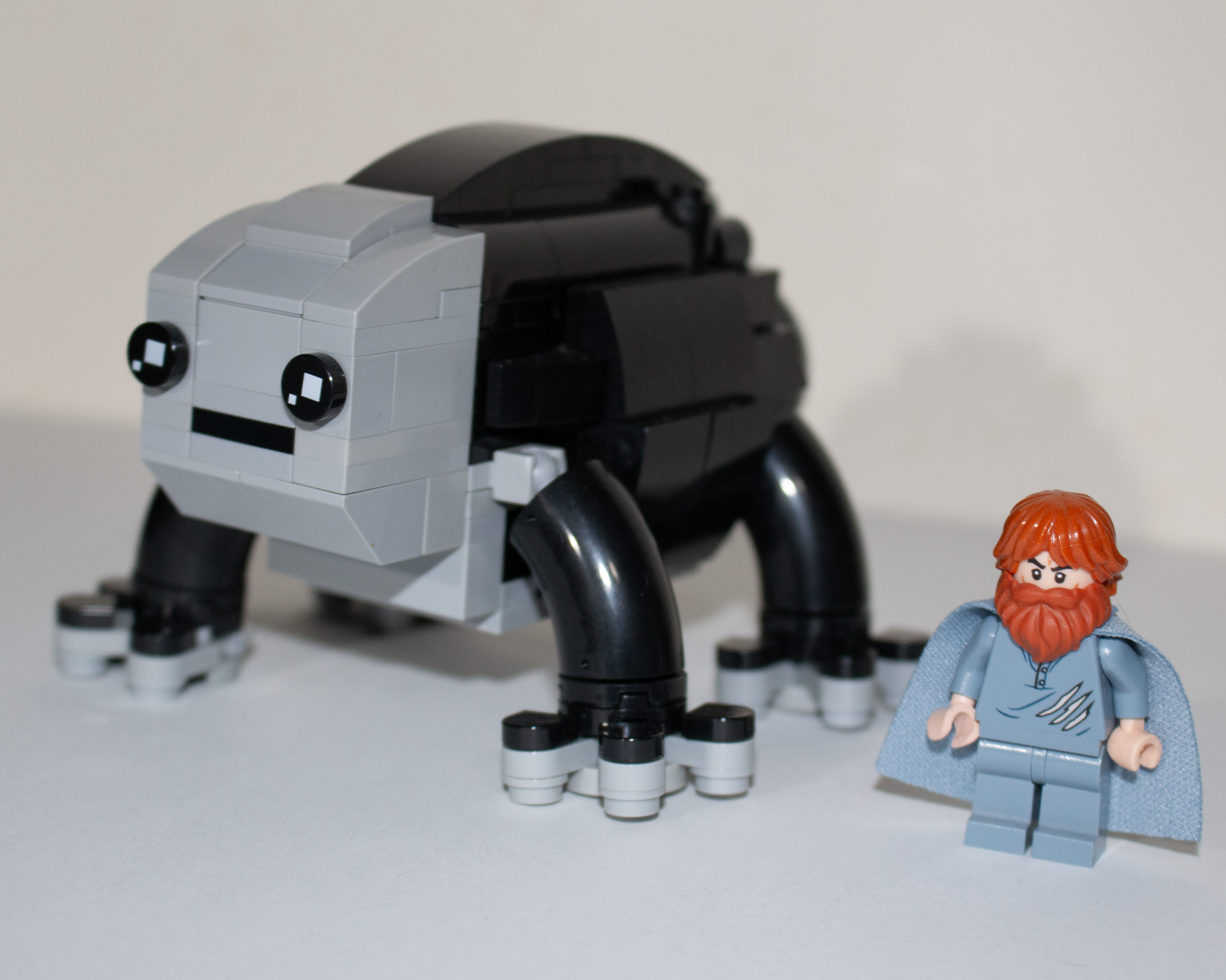 Scavengers Reign Big Hollow and Kamen