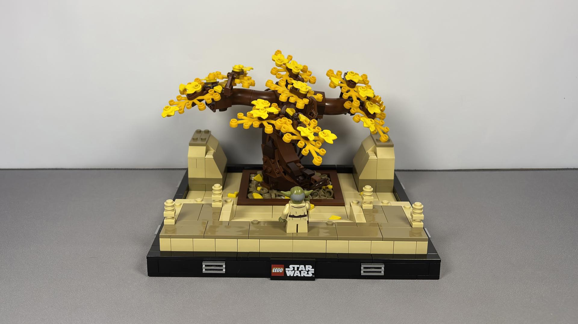 Yoda &amp; Great Tree Diorama