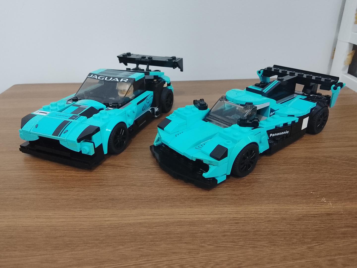 Aston Martin Valkyre LMH and Vantage GT3 (76898 alt)