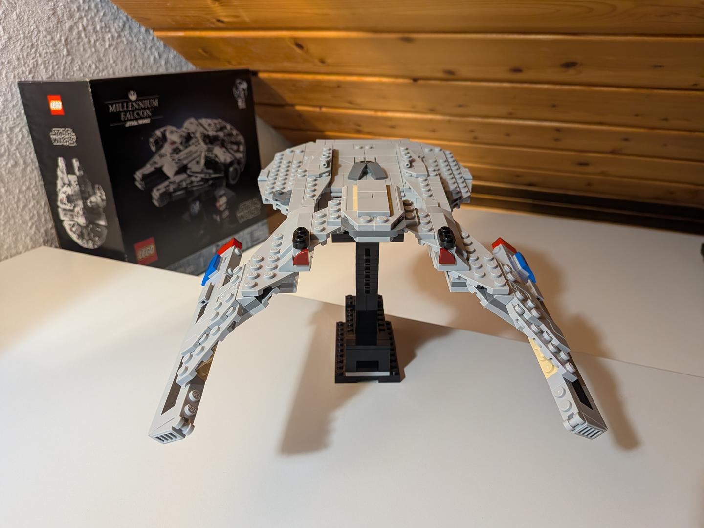 Star Trek Akira Class (Lego 75375 Alternate Build)