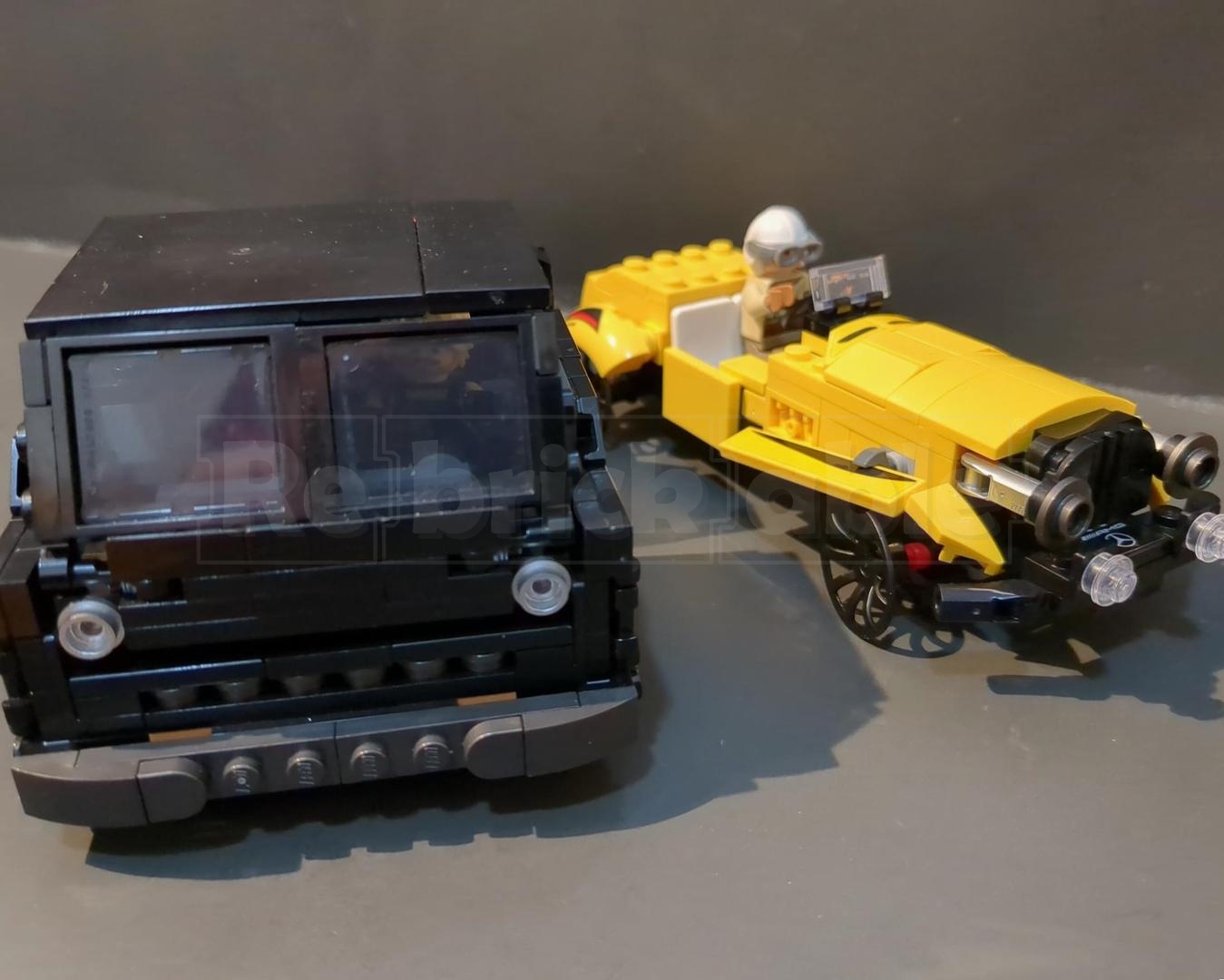 76924 '67 Ford C800 Car Carrier and '30 Bentley Speed Six