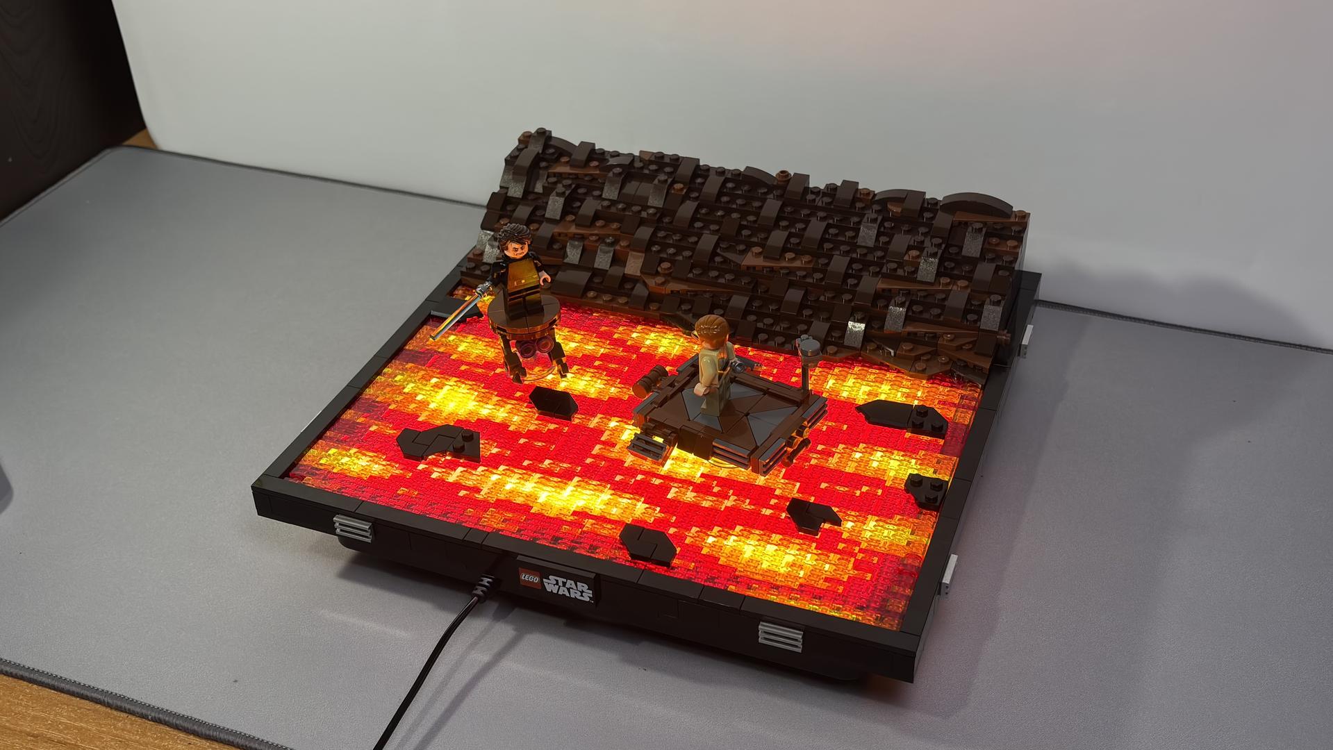 Duel on Mustafar Diorama