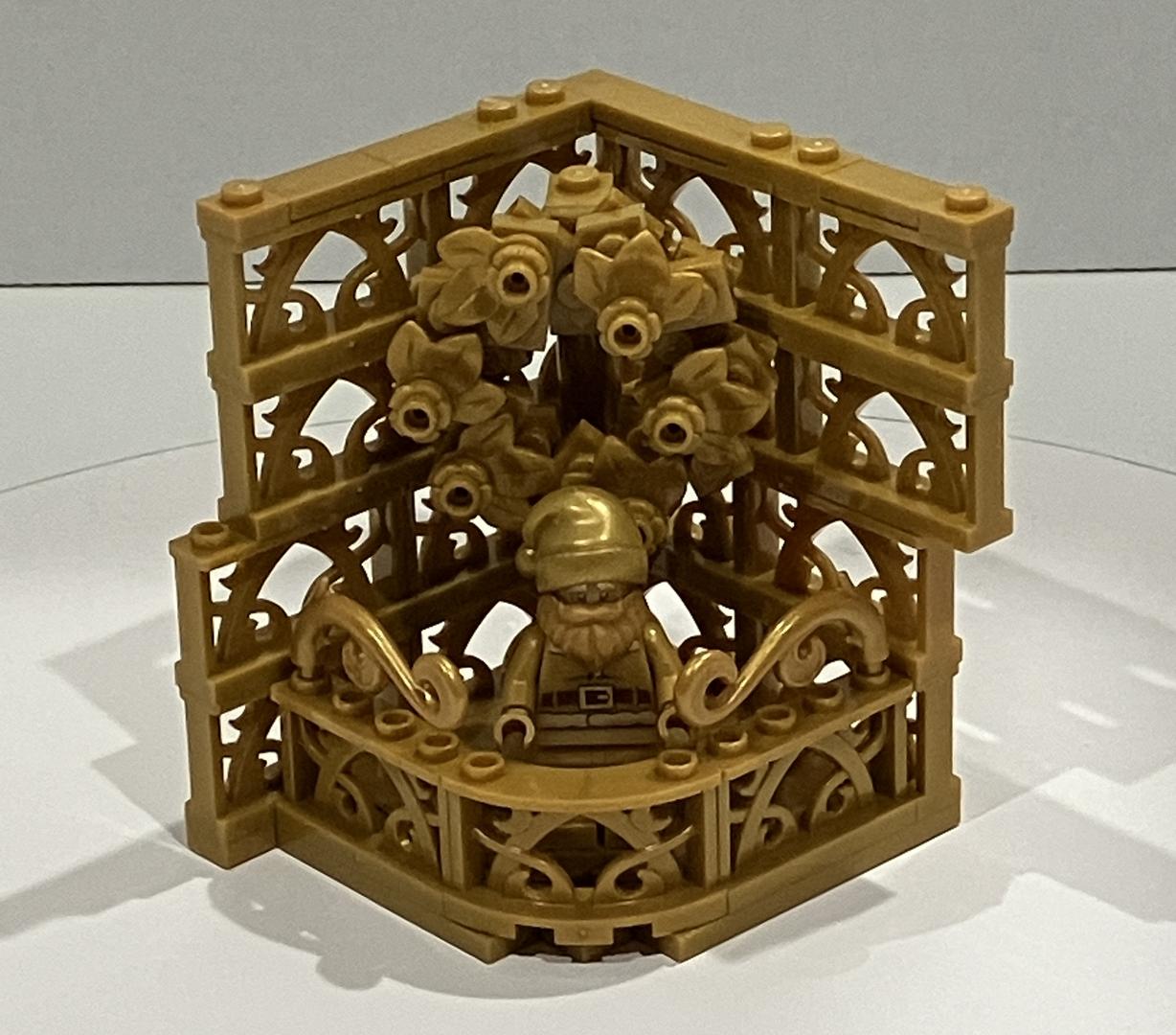 Pearl Gold Monochromatic Christmas Habitat