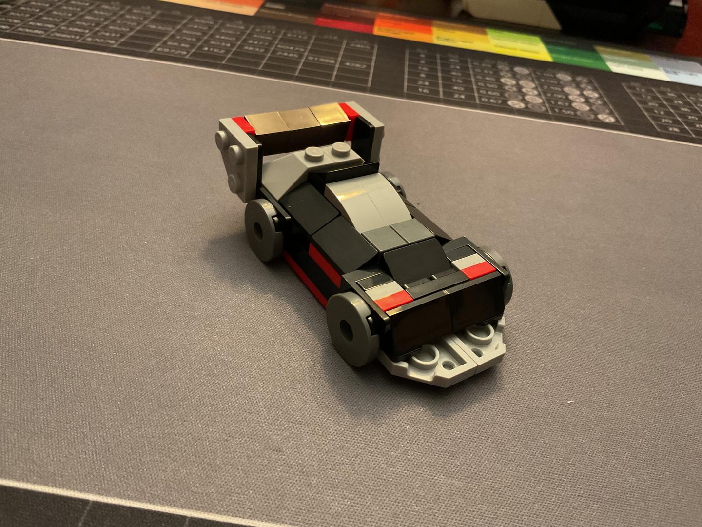 Hoonitron (Plus Props!) (31147 alt)