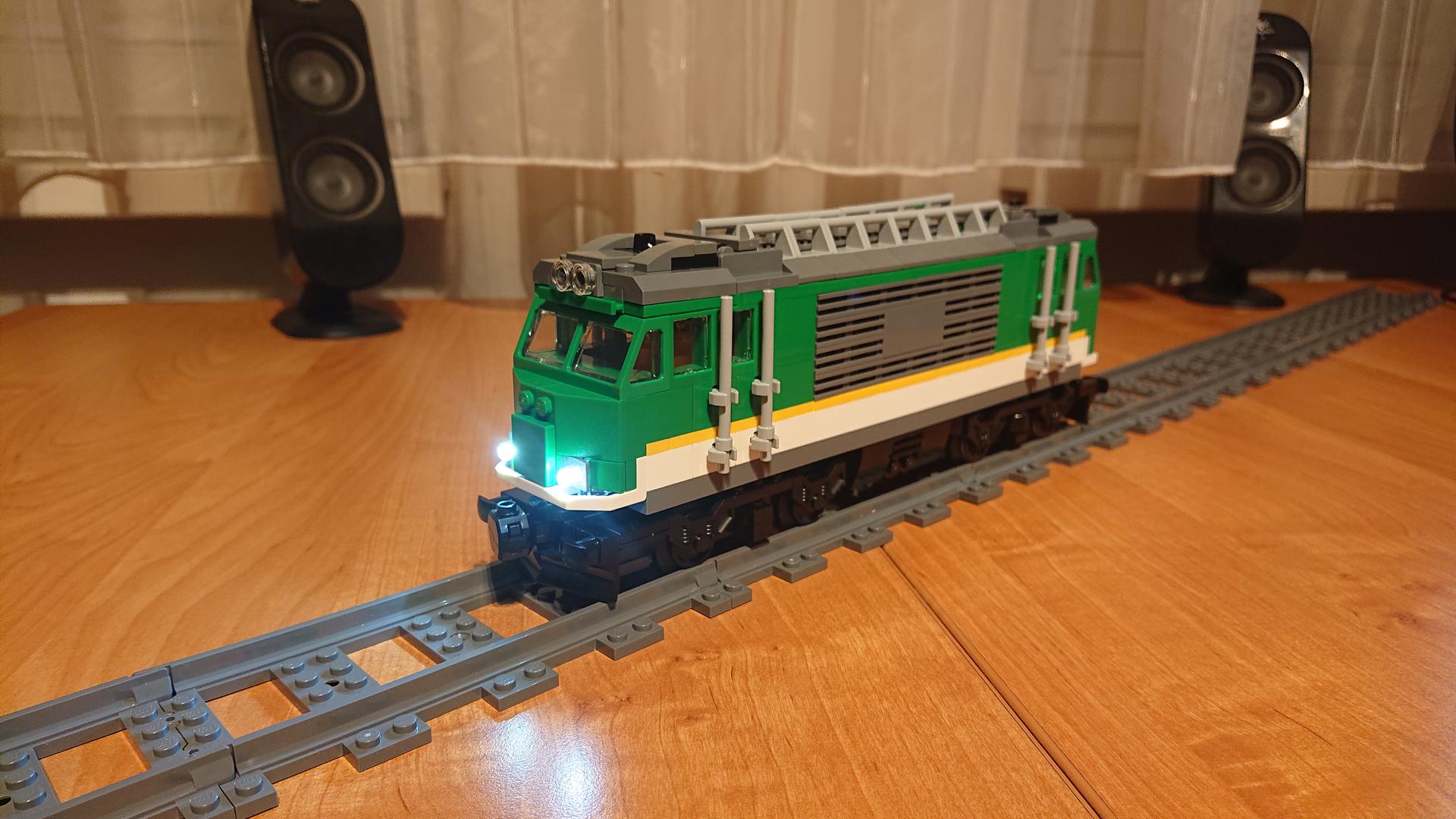 Diesel Locomotive with Lights set 88005 modeled on Train from set 60198
