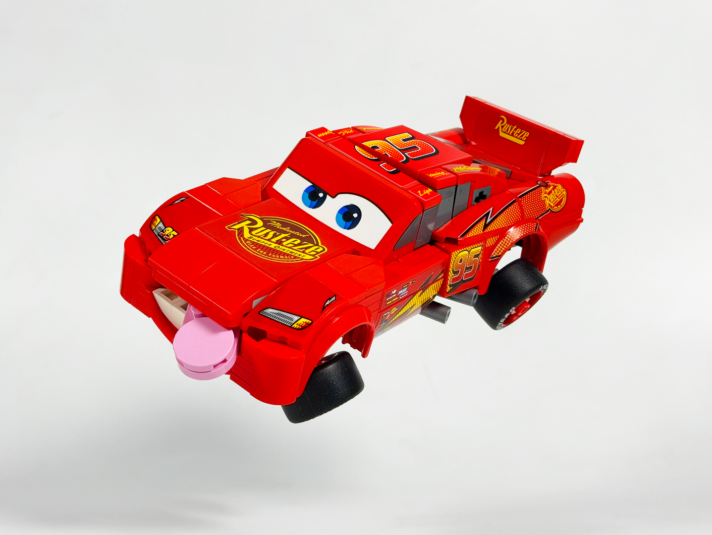 Lightning McQueen Poseable Wheels &amp; Articulated Waist