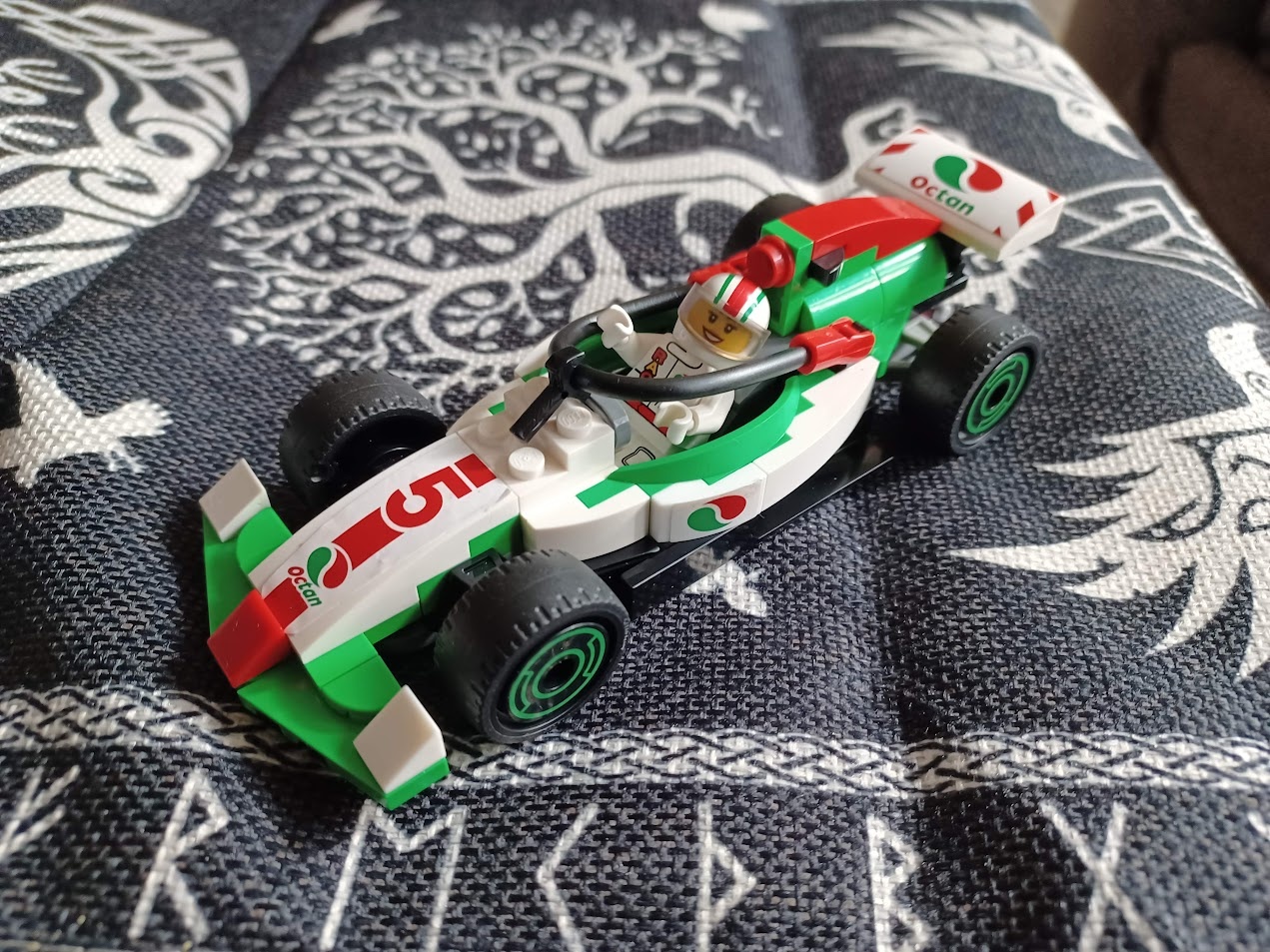 Octan Formula 1 - City F1 scale