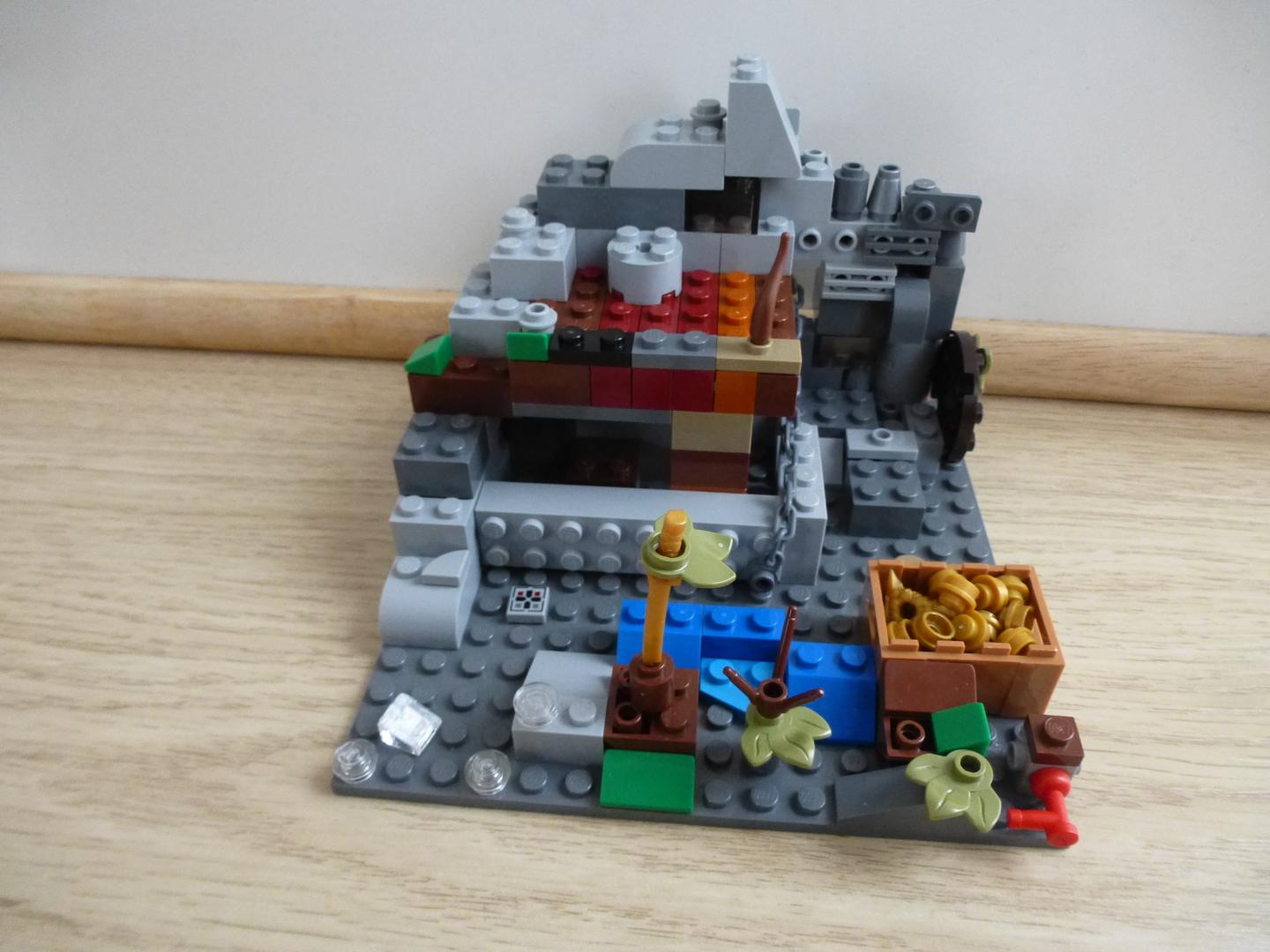 Mineshaft of the Ghost Caves