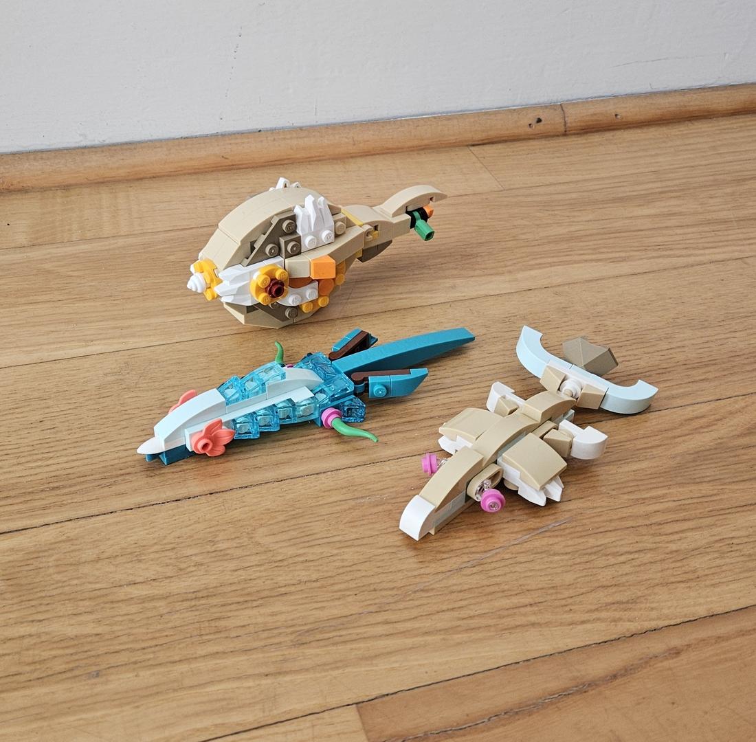 31385 Three sea creatures alternate build