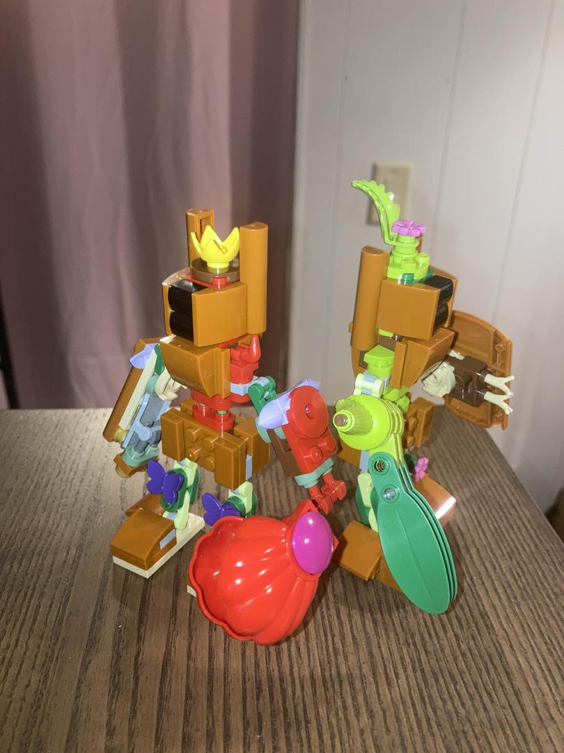 Botanibots: Red and Green alternate build