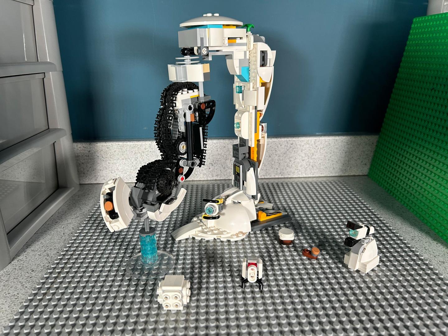 Lego Glados alternate build alternate build