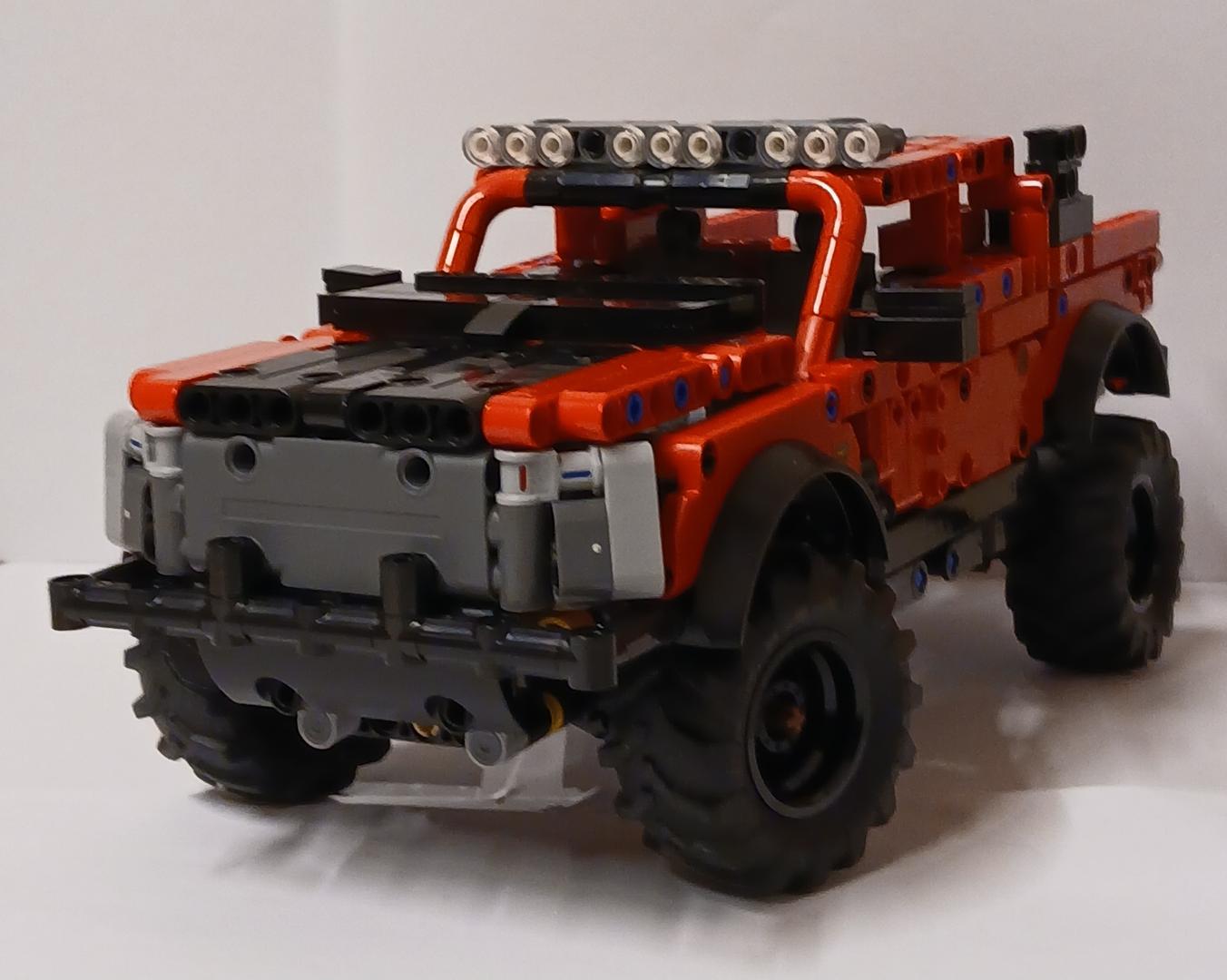 42213 Ford Raptor Trophy Truck