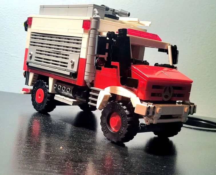 Mercedes-Benz Unimog Fire Truck