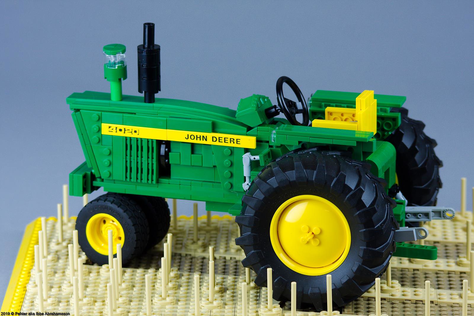 John Deere 4020