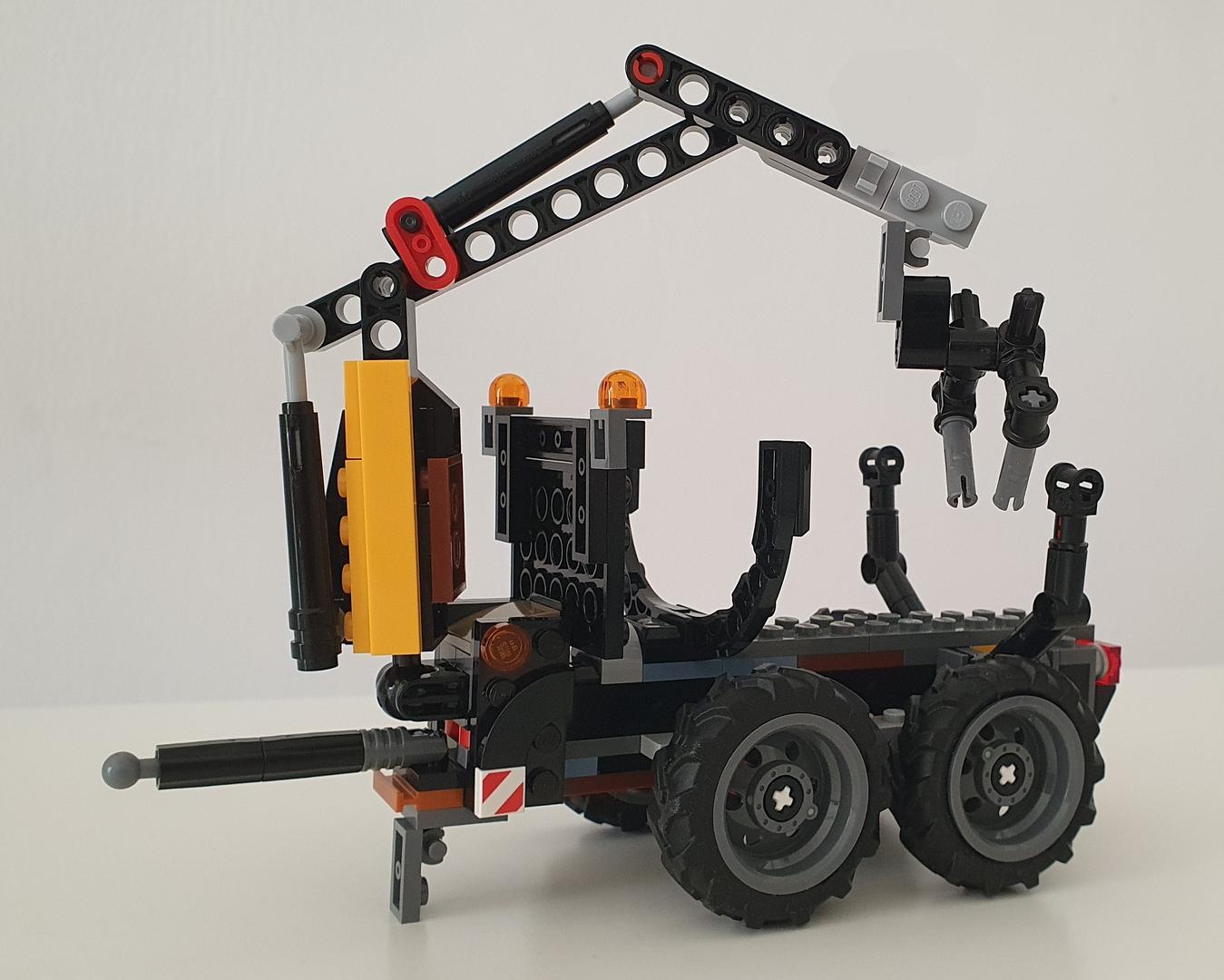 60480 Timber Trailer with Crane alternate build