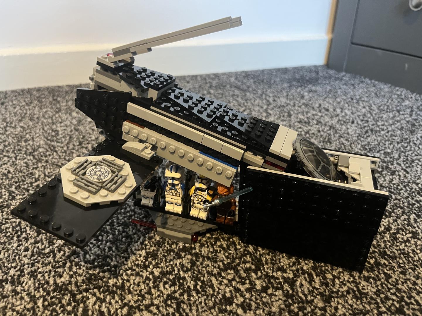 Dark Republic Gunship 75211 alternate build