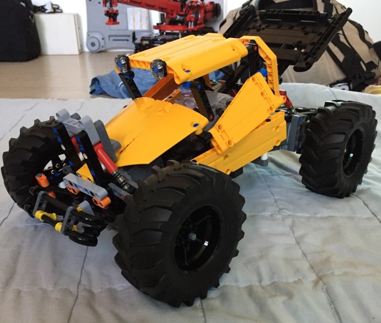 42099 B model - Sonic dunebuggy