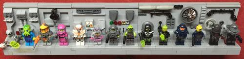DISPLAY STAND FOR COLLACTABLE SPACE MINIFIGS
