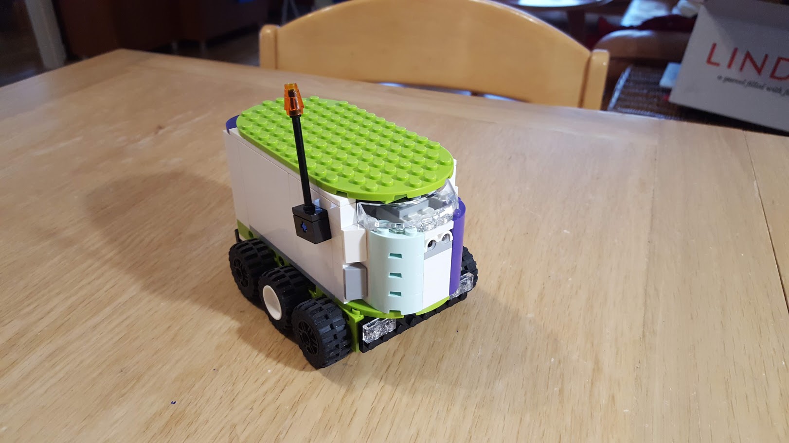 Starship delivery robot