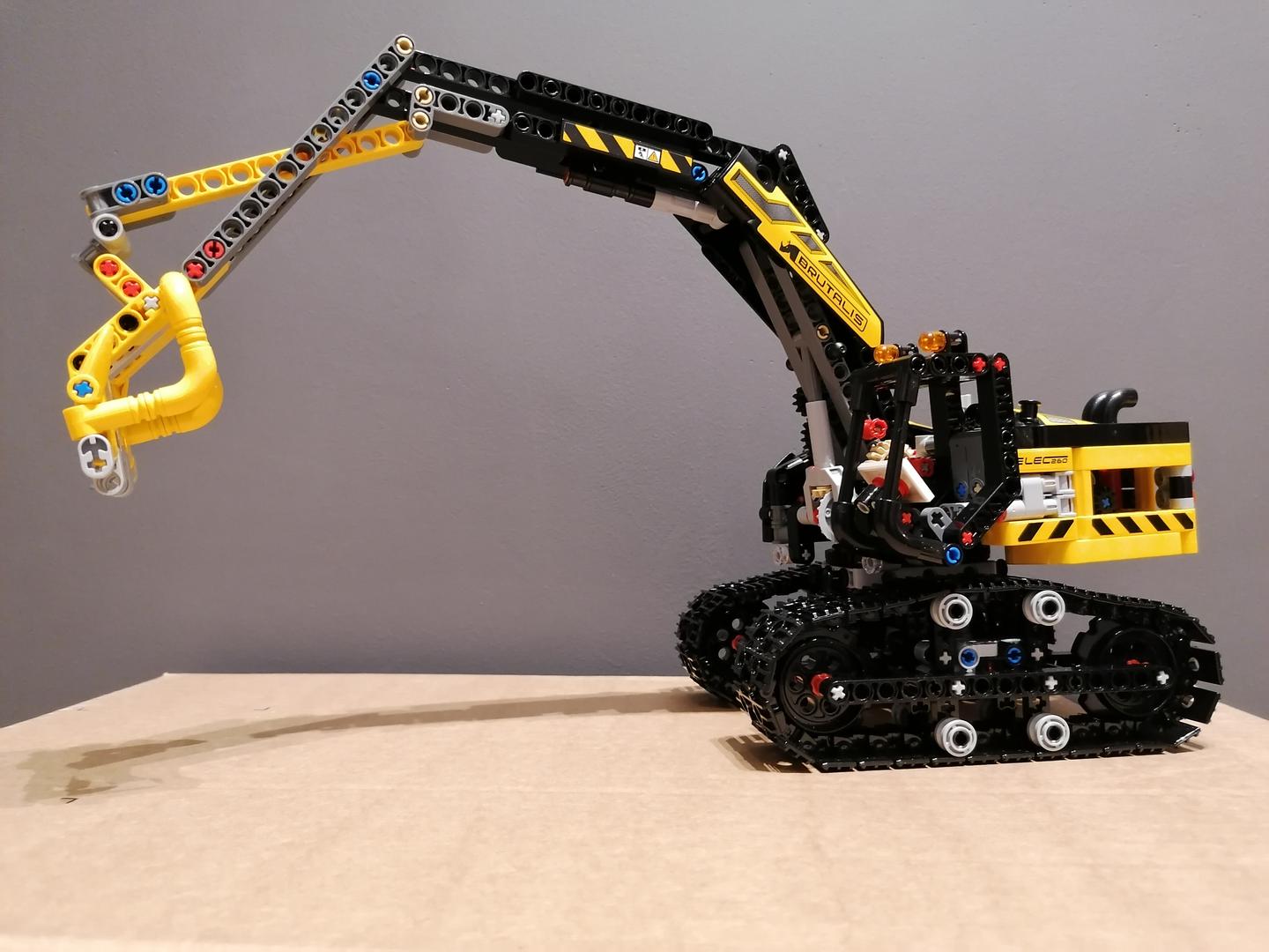 42094 Alternate - Excavator - Brutalis