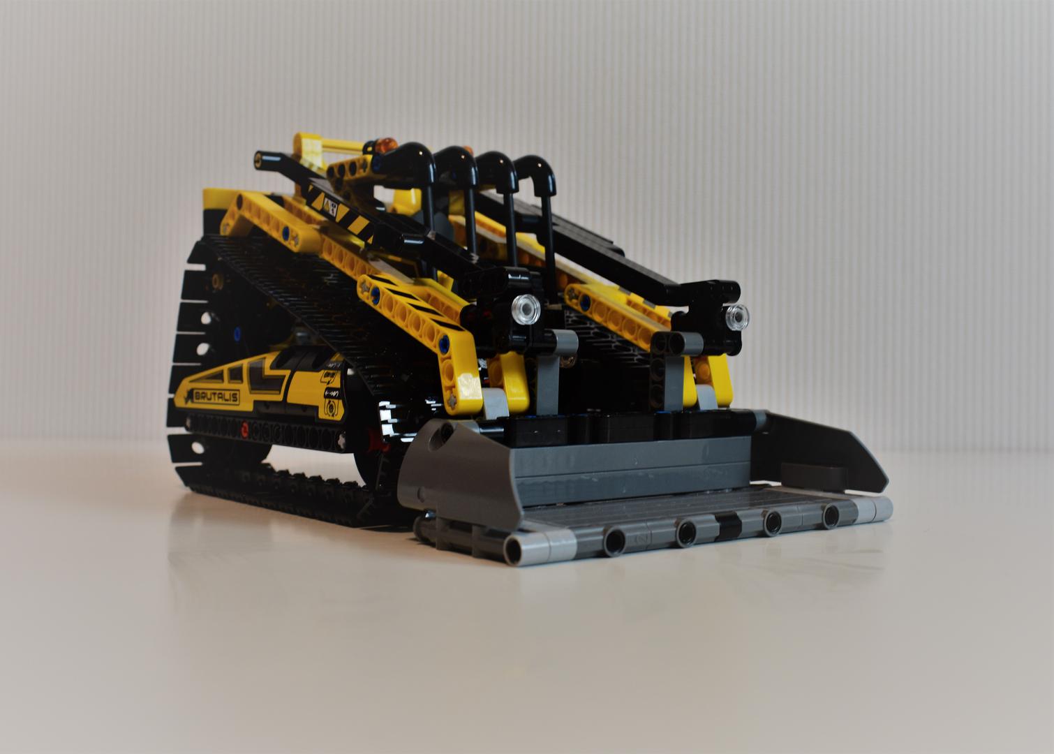 42094 Alternate - Front loader Brutalis