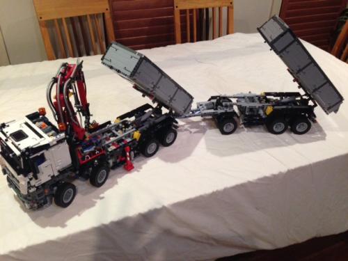 Motorised trailer matching Mercedes 42043