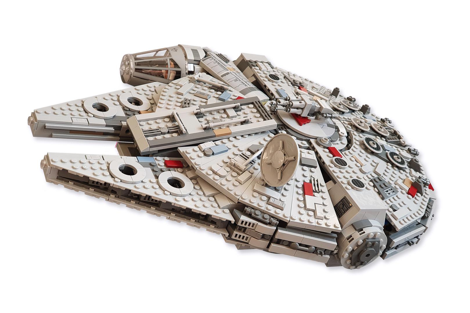 Millennium Falcon 75257 modification with interior