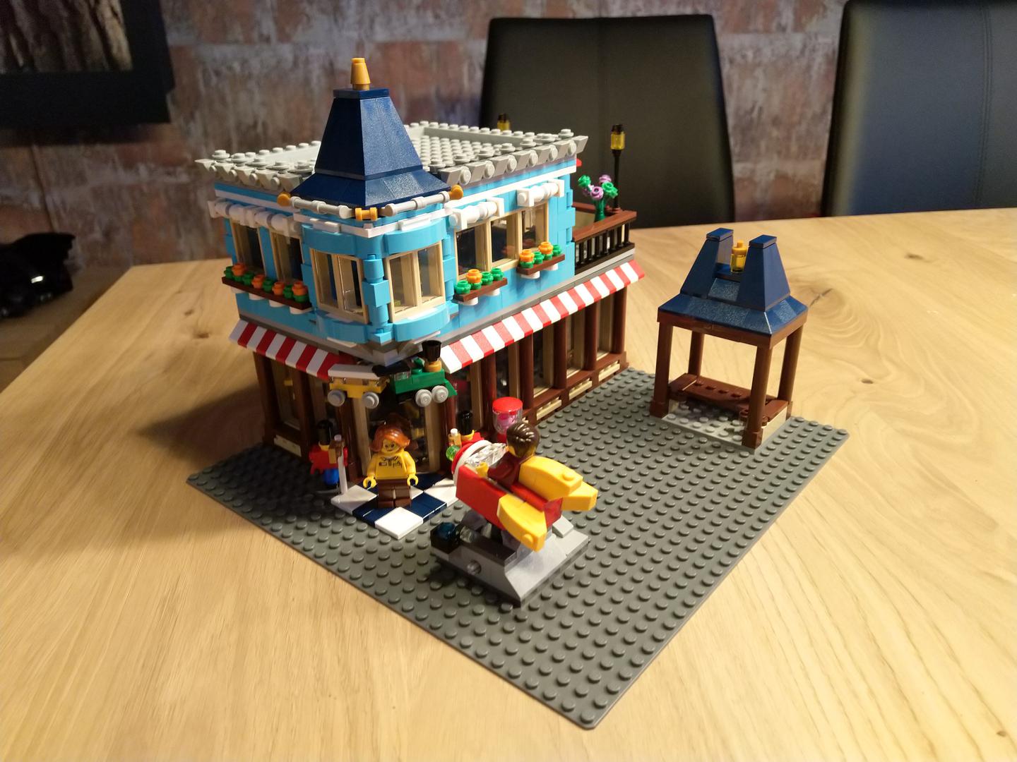 Town House Toy Store