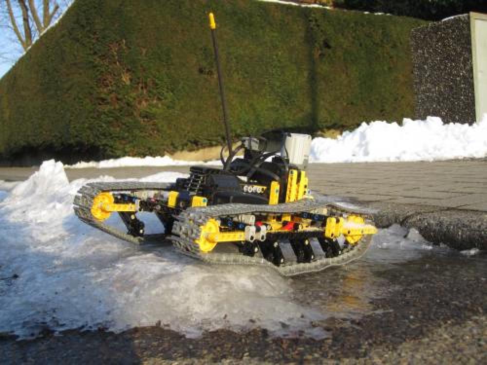 Suspended LEGO Technic RC Subtractor Tank (Ripsaw)