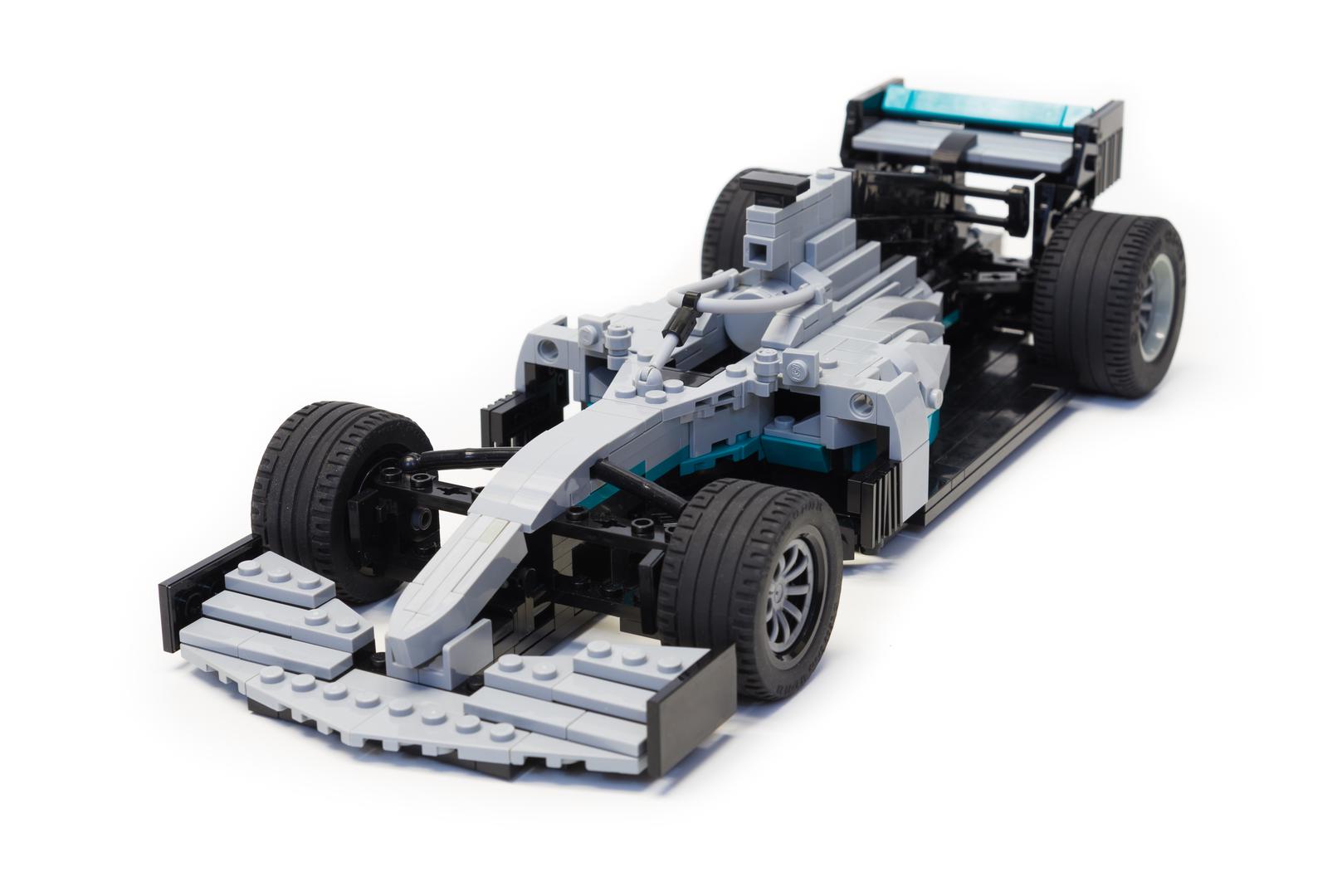 Mercedes-AMG F1 W10 EQ Power+