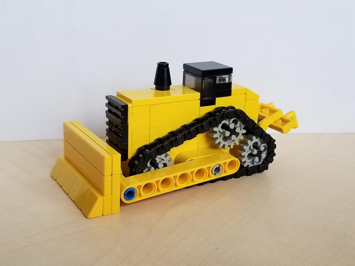 MOC-SMALL BULLDOZER