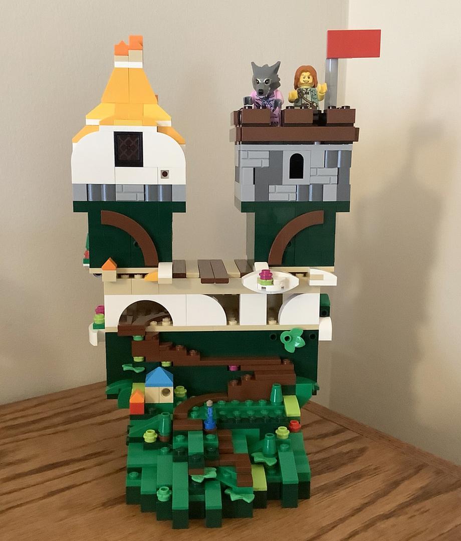 21315 Castle on a Hill