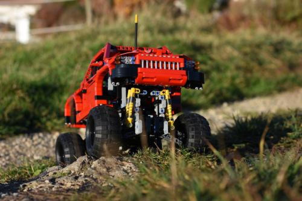 LEGO Technic fast RC Pickup Monster Truck
