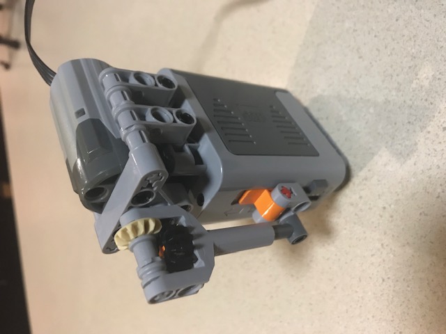Switchable battery box -improved version