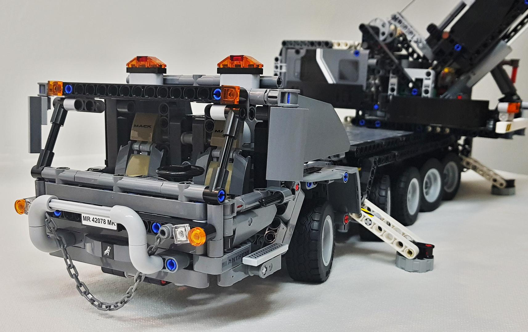 42078 - C model - Mobile crane