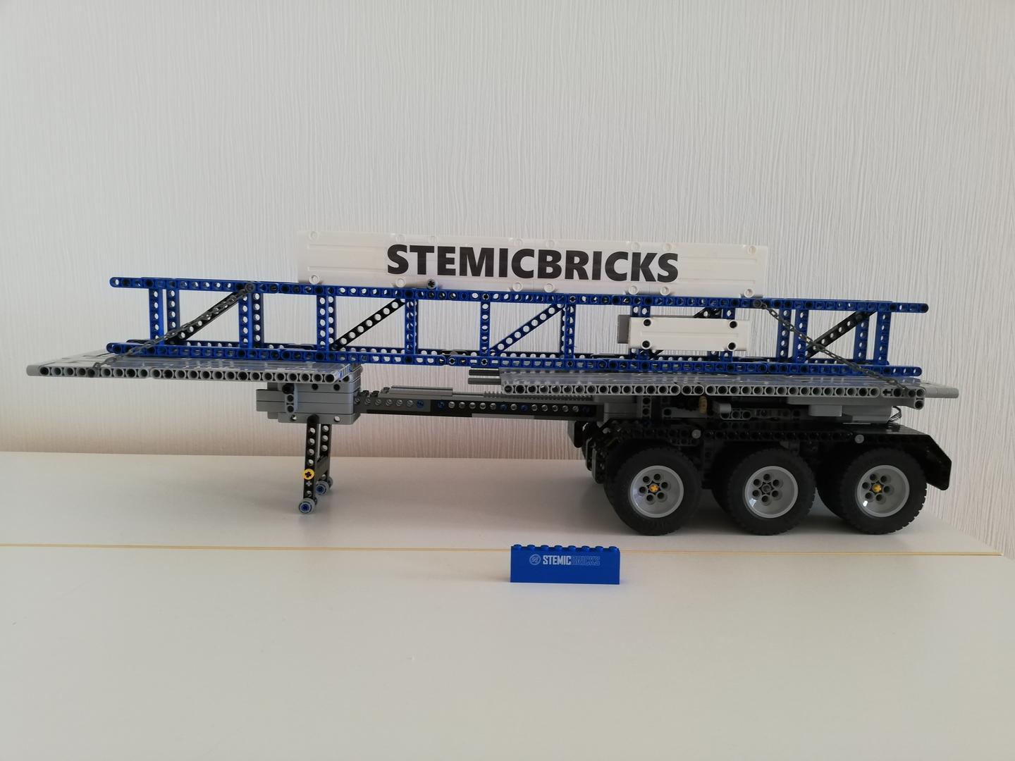 Telescopic trailer for Arocs truck (42043)