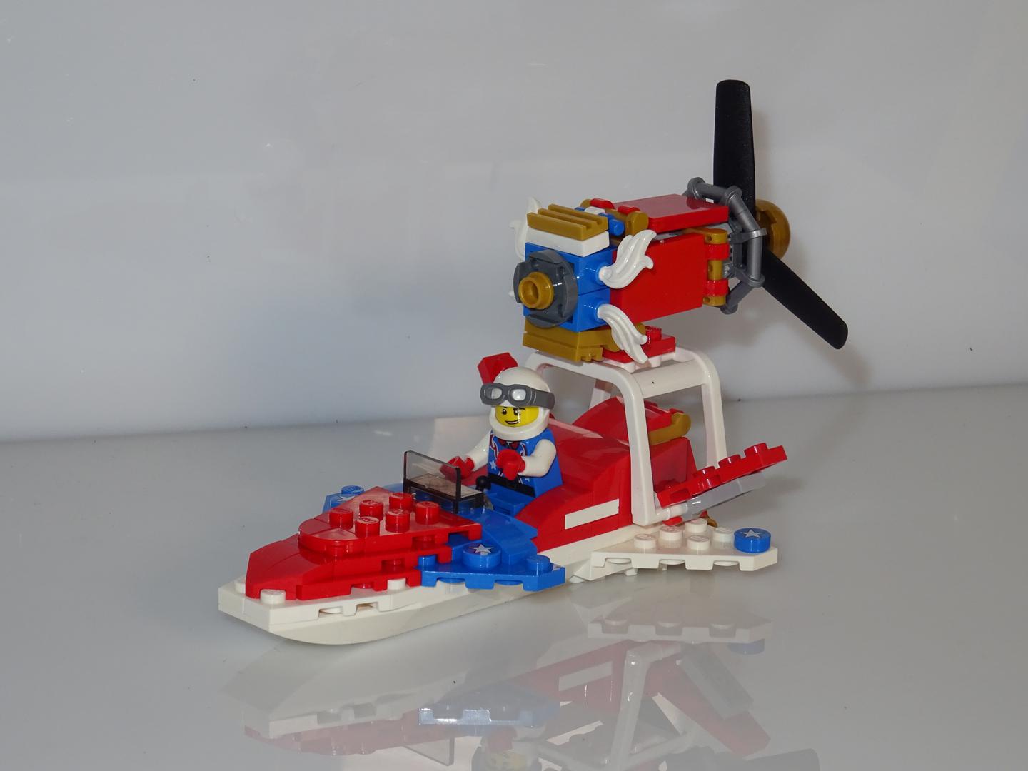 31076 - Fantasy American Boat