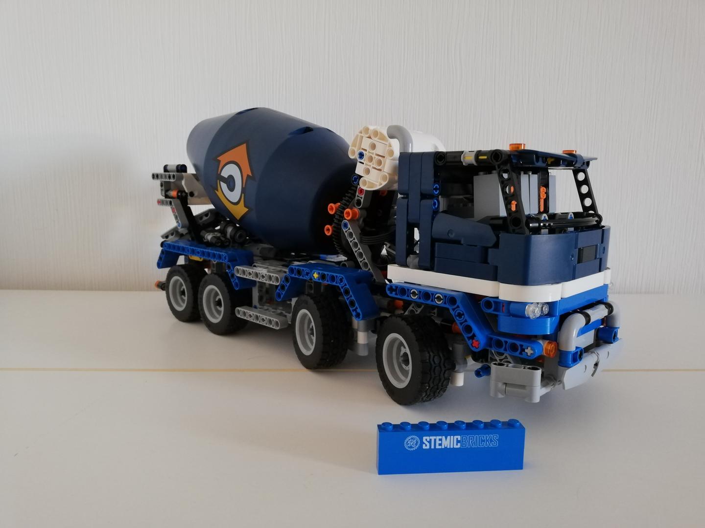 RC MOD 42112 cement mixer
